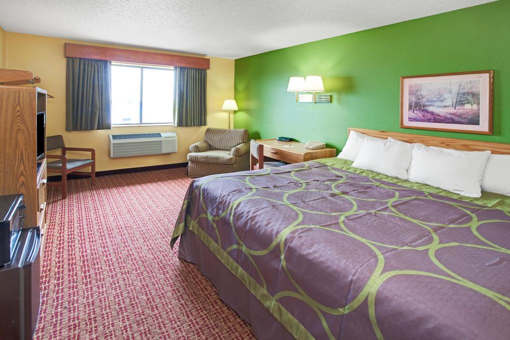 Super 8 By Wyndham Romeoville Bolingbrook Exterior foto